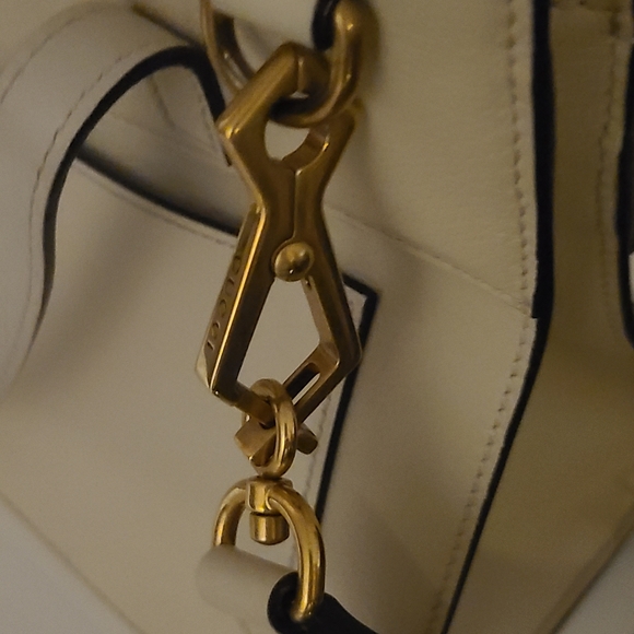 AUTHENTIC GUCCI PURSE - Picture 9 of 12